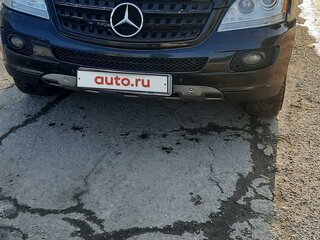 2005 Mercedes-Benz M-Класс 500 II (W164), чёрный, 1290000 рублей, вид 5