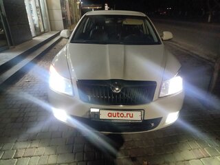 2013 Skoda Octavia II (A5) Рестайлинг, белый, 900000 рублей, вид 3