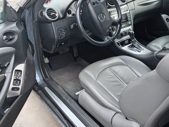 2006 Mercedes-Benz CLK-Класс 280 7G-Tronic II (W209) Рестайлинг, синий, 1200000 рублей - вид 1