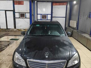 2010 Mercedes-Benz C-Класс 180 BlueEFFICIENCY III (W204), чёрный, 900000 рублей, вид 2