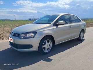 2012 Volkswagen Polo V, золотистый, 620000 рублей, вид 1