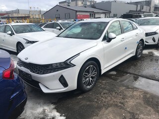 2020 Kia K5 III, белый, 2500000 рублей, вид 1