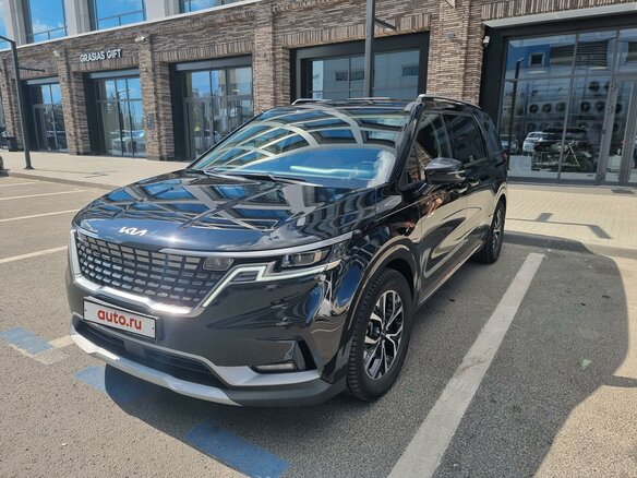 2021 Kia Carnival IV, чёрный, 3499000 рублей