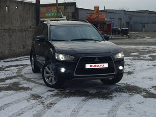 2011 Mitsubishi Outlander II Рестайлинг, чёрный, 1300000 рублей, вид 2