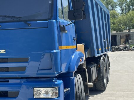 2015 КамАЗ 6520, синий, 2800000 рублей, вид 2