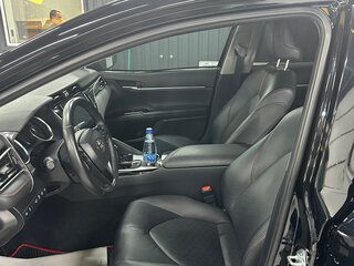 2020 Toyota Camry VIII (XV70), чёрный, 3850000 рублей, вид 5