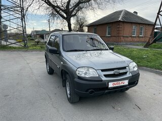 2012 Chevrolet Niva I Рестайлинг, серый, 720000 рублей, вид 2