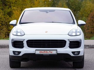 2016 Porsche Cayenne II Рестайлинг (958), белый, 3800000 рублей, вид 2