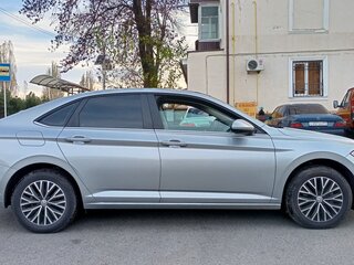 2019 Volkswagen Jetta 6-speed VII, серый, 1900000 рублей, вид 5