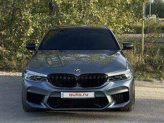 2017 BMW 5 серии 540i xDrive VII (G30/G31/G38), серый, 4800000 рублей, вид 3
