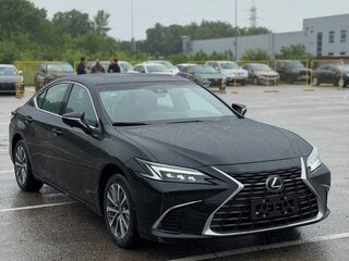 2025 Lexus ES 200 VII Рестайлинг 2, чёрный, 6140000 рублей, вид 1