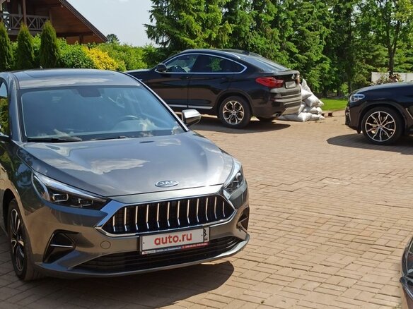 2021 JAC J7 I, серый, 1550000 рублей - вид 1