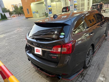 2018 Subaru Levorg I Рестайлинг, серый, 2200000 рублей, вид 5
