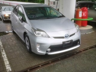 2012 Toyota Prius III Рестайлинг (XW30), серый, 1000000 рублей, вид 4