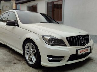 2012 Mercedes-Benz C-Класс 200 III (W204) Рестайлинг, белый, 1900000 рублей, вид 3