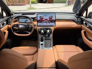 2025 Geely Atlas II, чёрный, 2230000 рублей, вид 2