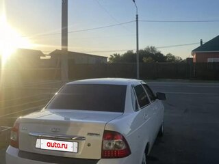 2014 Lada (ВАЗ) Priora I Рестайлинг, белый, 750000 рублей, вид 3