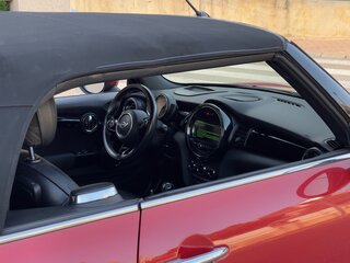 2016 Mini Cabrio Cooper D III, красный, 3000000 рублей, вид 5