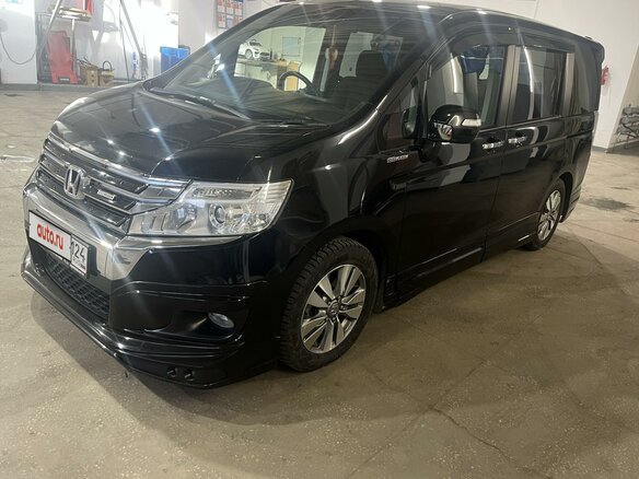 2014 Honda Stepwgn IV Рестайлинг, чёрный, 1650000 рублей - вид 1