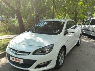 2013 Opel Astra J Рестайлинг, белый, 850000 рублей, вид 1