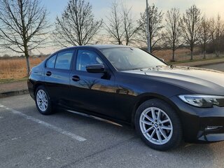 2019 BMW 3 серии 320i VII (G2x), чёрный, 2590000 рублей, вид 4