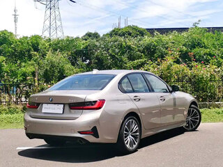 2022 BMW 3 серии 320i VII (G2x), серебристый, 2805000 рублей, вид 4