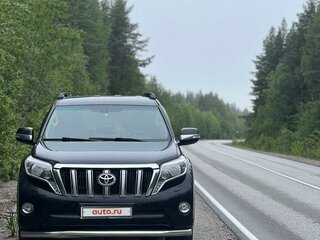 2010 Toyota Land Cruiser Prado 150 Series, чёрный, 2900000 рублей, вид 2