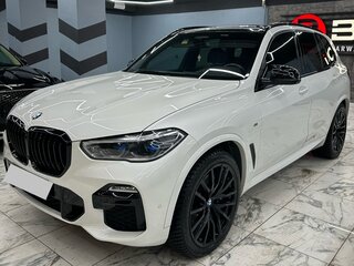 2019 BMW X5 M50d IV (G05/G18), белый, 4500000 рублей, вид 1