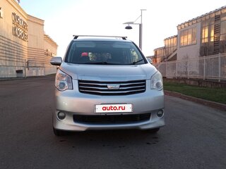 2011 Toyota Noah II (R70), серый, 1300000 рублей, вид 2