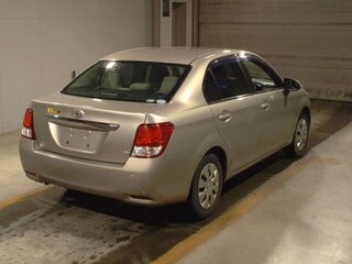 2014 Toyota Corolla Axio XI (E160, E170, E180), серебристый, 1200000 рублей, вид 2