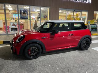 2021 Mini Hatch JCW III (F55/F56) Рестайлинг 2, красный, 3750000 рублей, вид 4