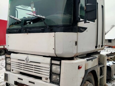 1998 Renault Magnum, белый, 2550000 рублей, вид 4