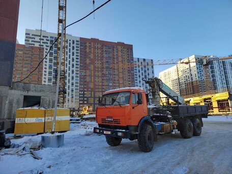 2009 КамАЗ 43118, золотистый, 3700000 рублей, вид 1