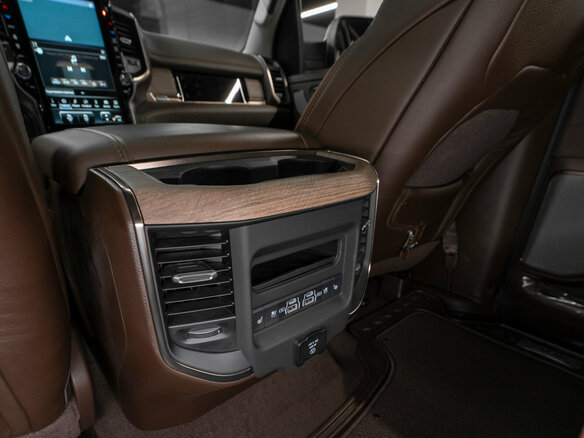 2025 Ram 1500 Crew Cab V Рестайлинг, чёрный, 11150000 рублей - вид 16