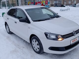 2010 Volkswagen Polo V, белый, 867000 рублей, вид 3