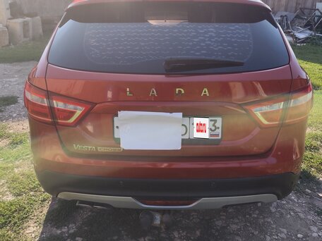 2018 Lada (ВАЗ) Vesta SW Cross I, красный, 1100000 рублей, вид 4
