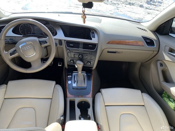 2011 Audi A4 IV (B8), бежевый, 1920000 рублей - вид 5