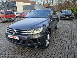 2011 Volkswagen Touareg II, коричневый, 2449000 рублей, вид 1