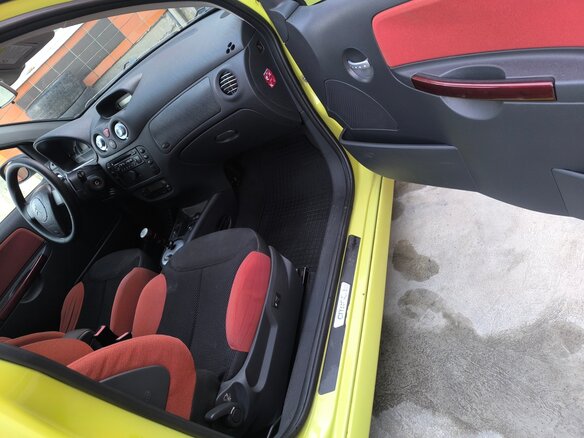 2004 Citroen C2, жёлтый, 260000 рублей - вид 6