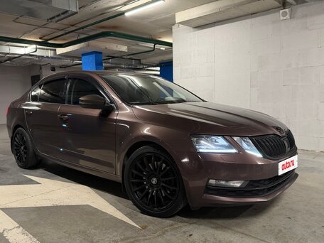 2018 Skoda Octavia III (A7) Рестайлинг, коричневый, 1749000 рублей, вид 4