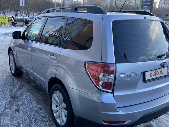 2011 Subaru Forester III Рестайлинг, серебристый, 1540000 рублей - вид 16