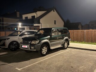 2002 Toyota Land Cruiser Prado 90 Series Рестайлинг, зелёный, 1500000 рублей, вид 2