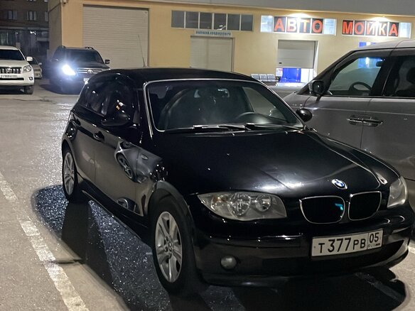 2006 BMW 1 серии 116i I (E81/E82/E87/E88), чёрный, 550000 рублей - вид 4