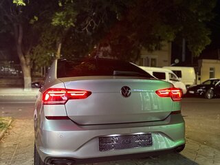 2020 Volkswagen Polo VI, серебристый, 2000000 рублей, вид 2