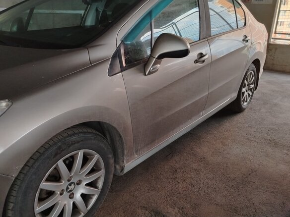 2013 Peugeot 408 I, бежевый - вид 3
