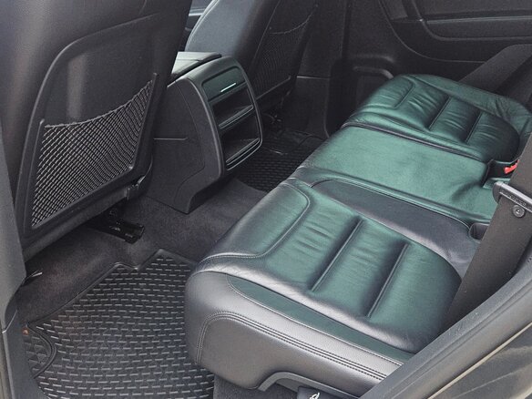 2015 Volkswagen Touareg II Рестайлинг, серый, 2500000 рублей - вид 5
