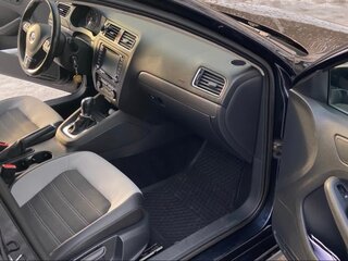 2011 Volkswagen Jetta VI, чёрный, 890000 рублей, вид 5