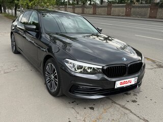 2020 BMW 5 серии 530i xDrive VII (G30/G31/G38), чёрный, 4700000 рублей, вид 4