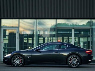 2010 Maserati GranTurismo S I, серый, 3300000 рублей, вид 3
