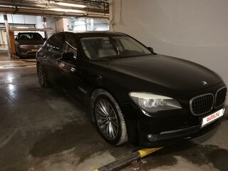 2010 BMW 7 серии Long 750Li xDrive V (F01/F02/F04), чёрный, 1400000 рублей, вид 2